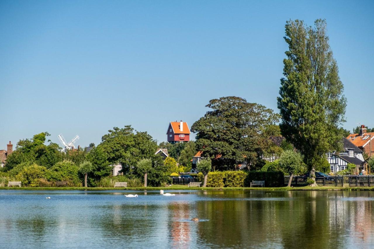 Regatta - A Lakeview Apartment In Thorpeness - Aldeburgh Coastal Cottages 외부 사진