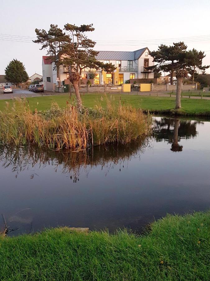 Regatta - A Lakeview Apartment In Thorpeness - Aldeburgh Coastal Cottages 외부 사진