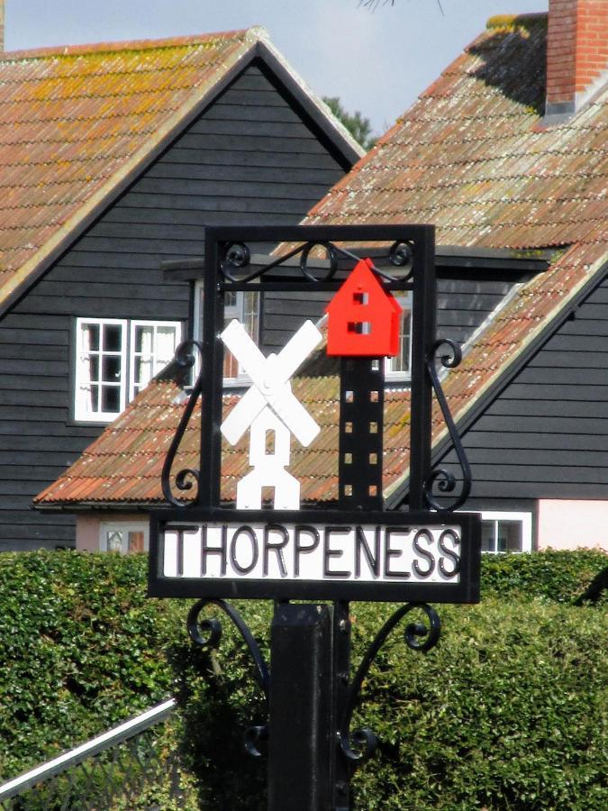 Regatta - A Lakeview Apartment In Thorpeness - Aldeburgh Coastal Cottages 외부 사진